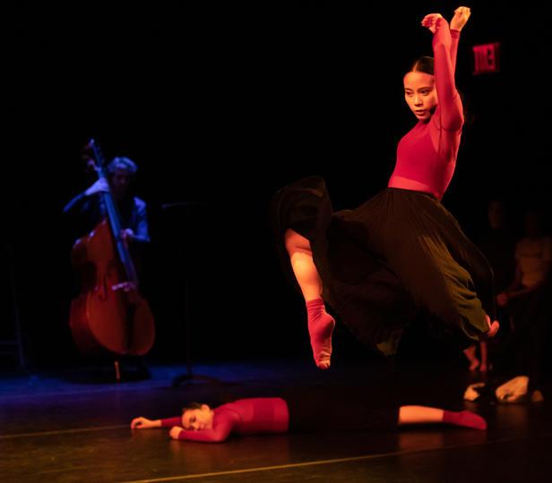 茱莉亚舞蹈学院邀请编舞和作曲家, 也被称为编舞, 11月21日在罗斯玛丽和梅雷迪思威尔逊剧院举行, 2019.